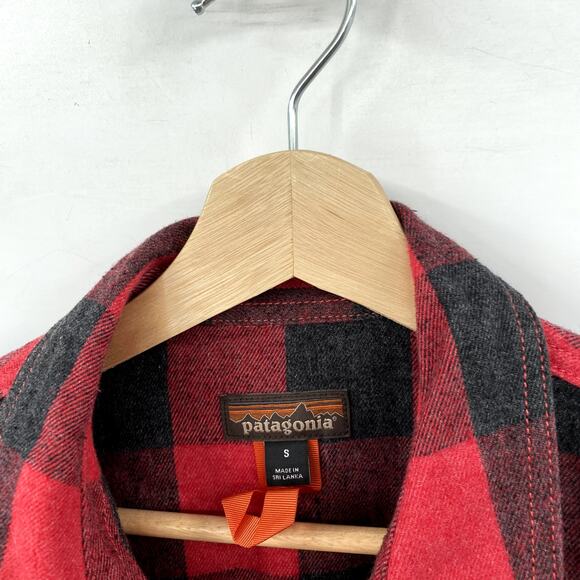 Patagonia Red Plaid Flannel Button Down - Picture 5 of 6